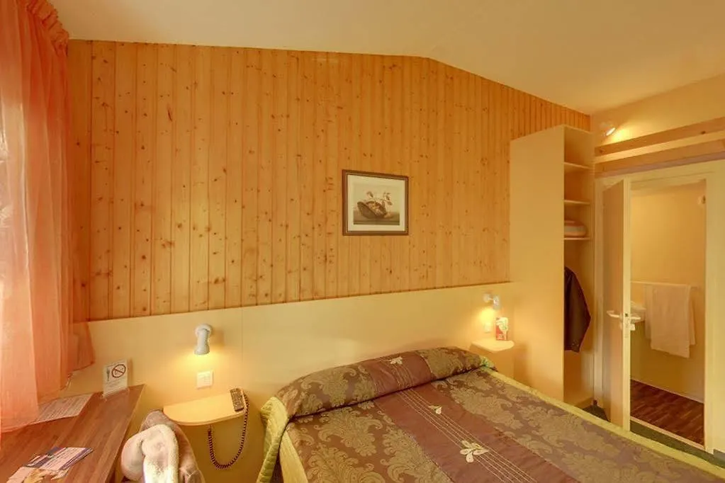 ** Szálloda Fasthotel Thônes Franciaország