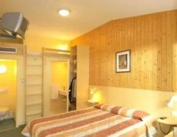 Szálloda Fasthotel Thônes
